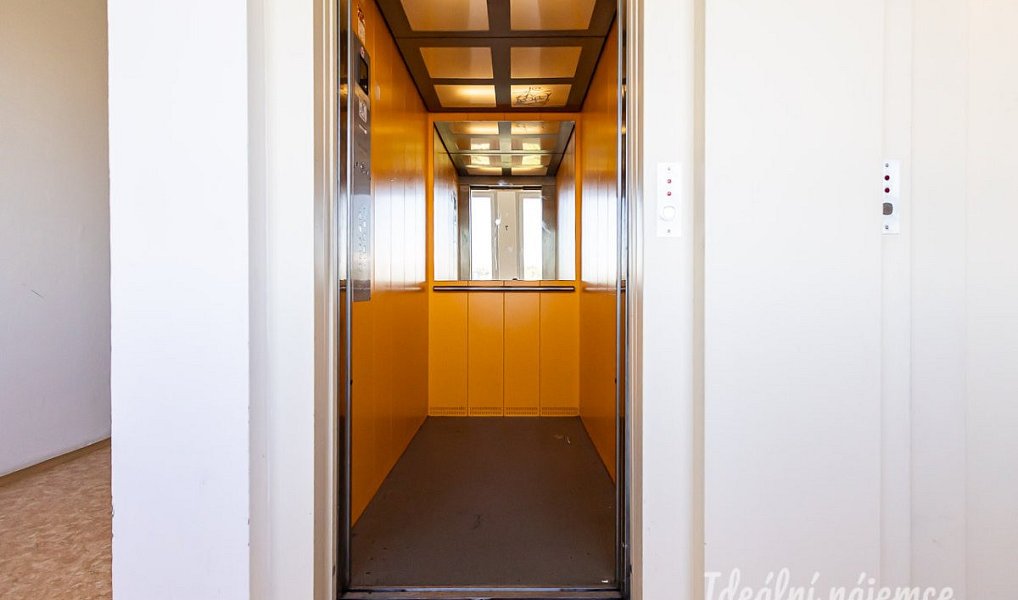 Pronájem bytu 2+kk 48 m², Praha – náhled fotky 15