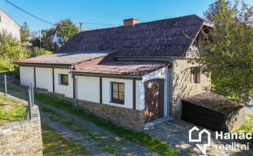 Prodej domu 125 m² s pozemkem 219 m², Hlásnice, okres Olomouc