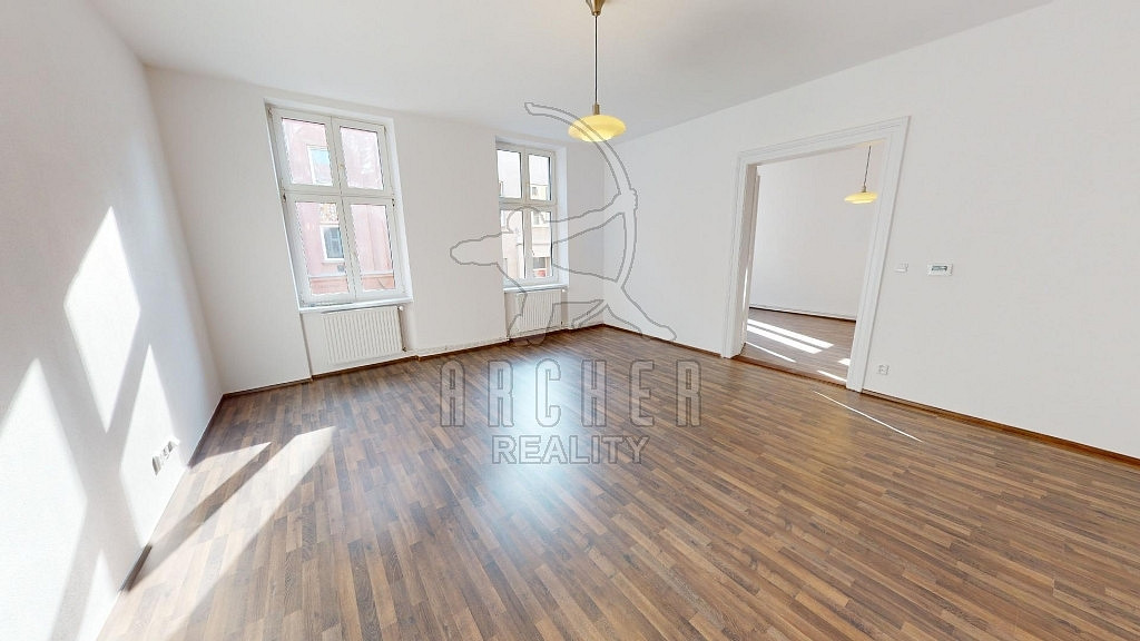 Prodej nájemního domu, činžáku 1 271 m² — photo 3