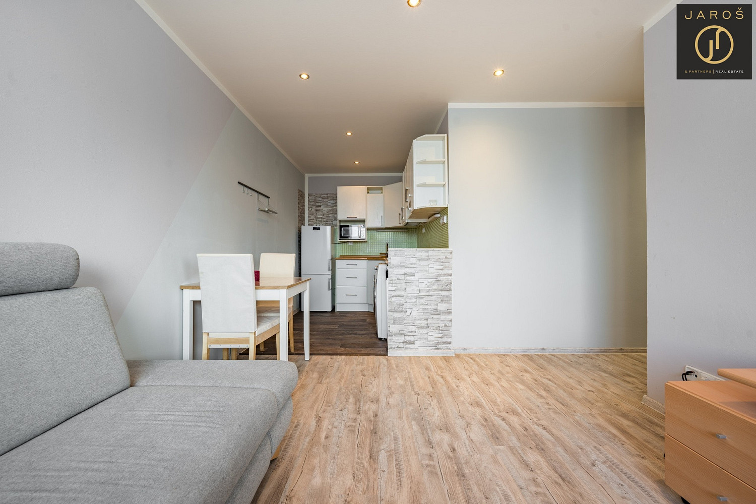 Pronájem bytu 2+kk 40 m² — photo 4