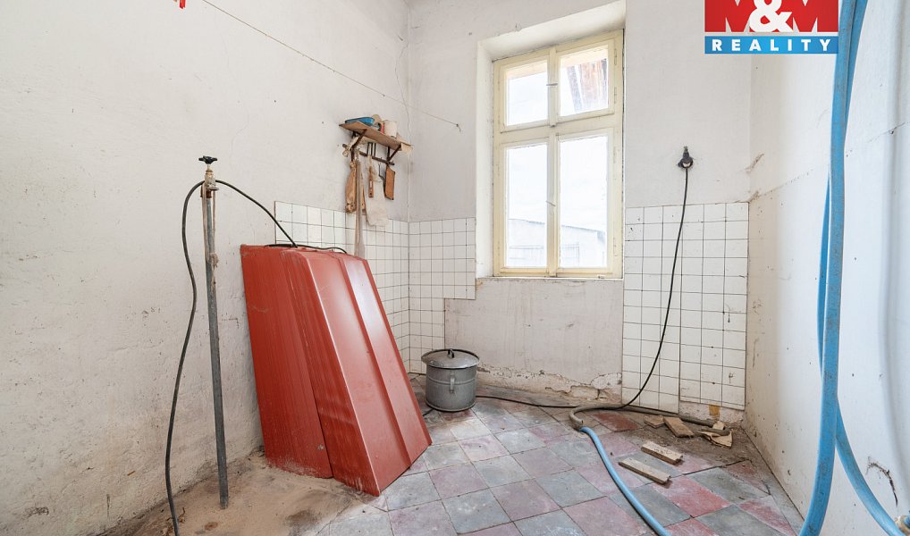 Prodej domu 164 m² s pozemkem 2 479 m², Nové Strašecí – náhled fotky 14