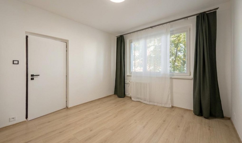 Prodej bytu 2+1 49 m², Beroun – náhled fotky 8