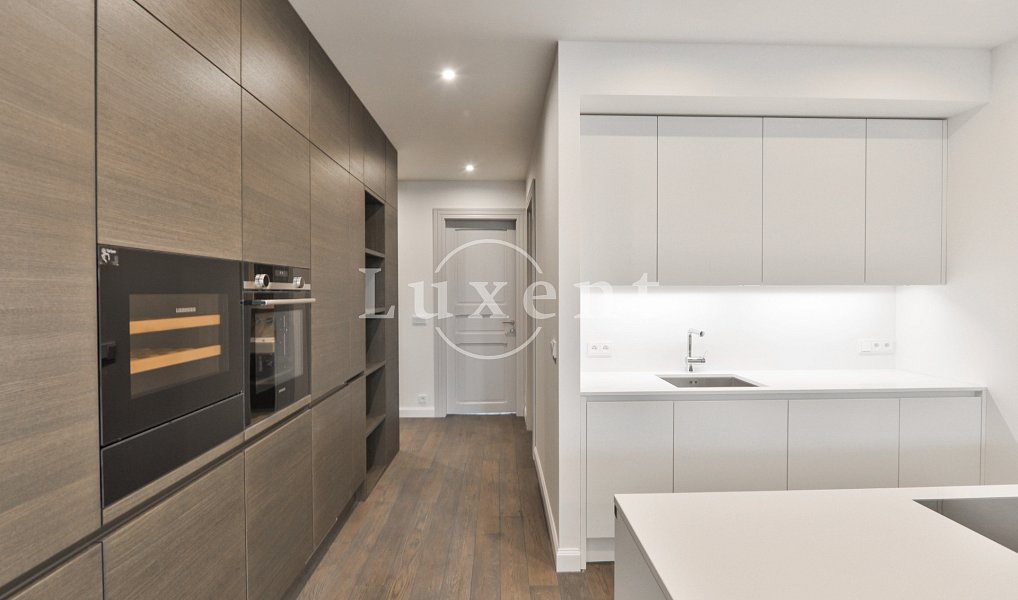 Pronájem bytu 3+kk 95 m², Praha – náhled fotky 7