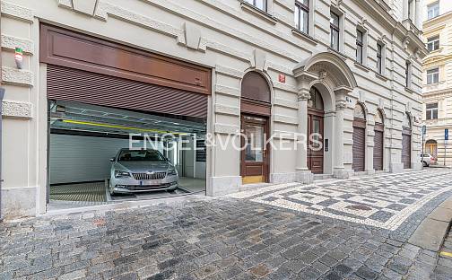 Garážové stání v automatickém zakladači v srdci města, Pštrossova, Praha 1 - Nové Město