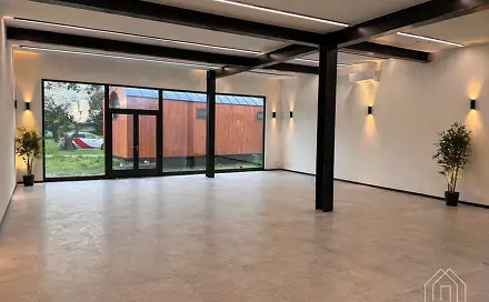 Pronájem obchodních prostor 124 m², V olšinách, Praha 10 - Strašnice
