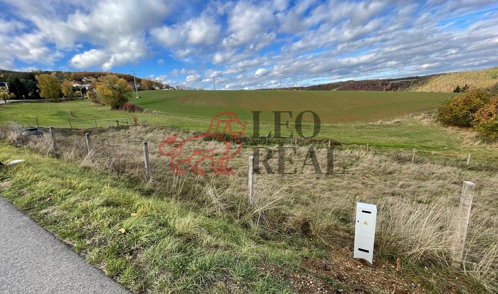 Prodej stavebního pozemku 964 m², Otročiněves – náhled fotky 2