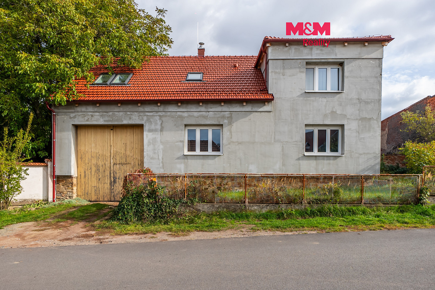 Prodej domu 169 m² s pozemkem 1 807 m²