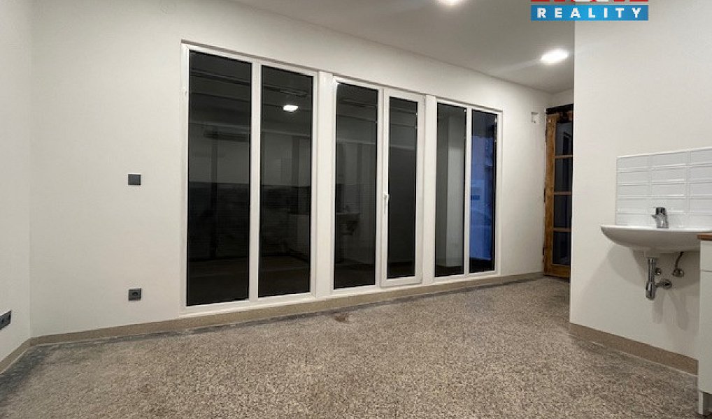 Pronájem kanceláře 20 m², Lomnice nad Popelkou – náhled fotky 2
