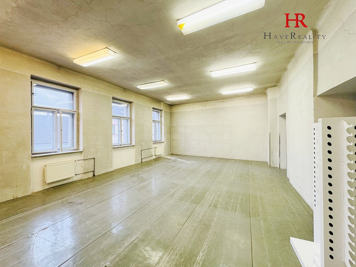 Pronájem obchodních prostor 112 m² – fotografie 2