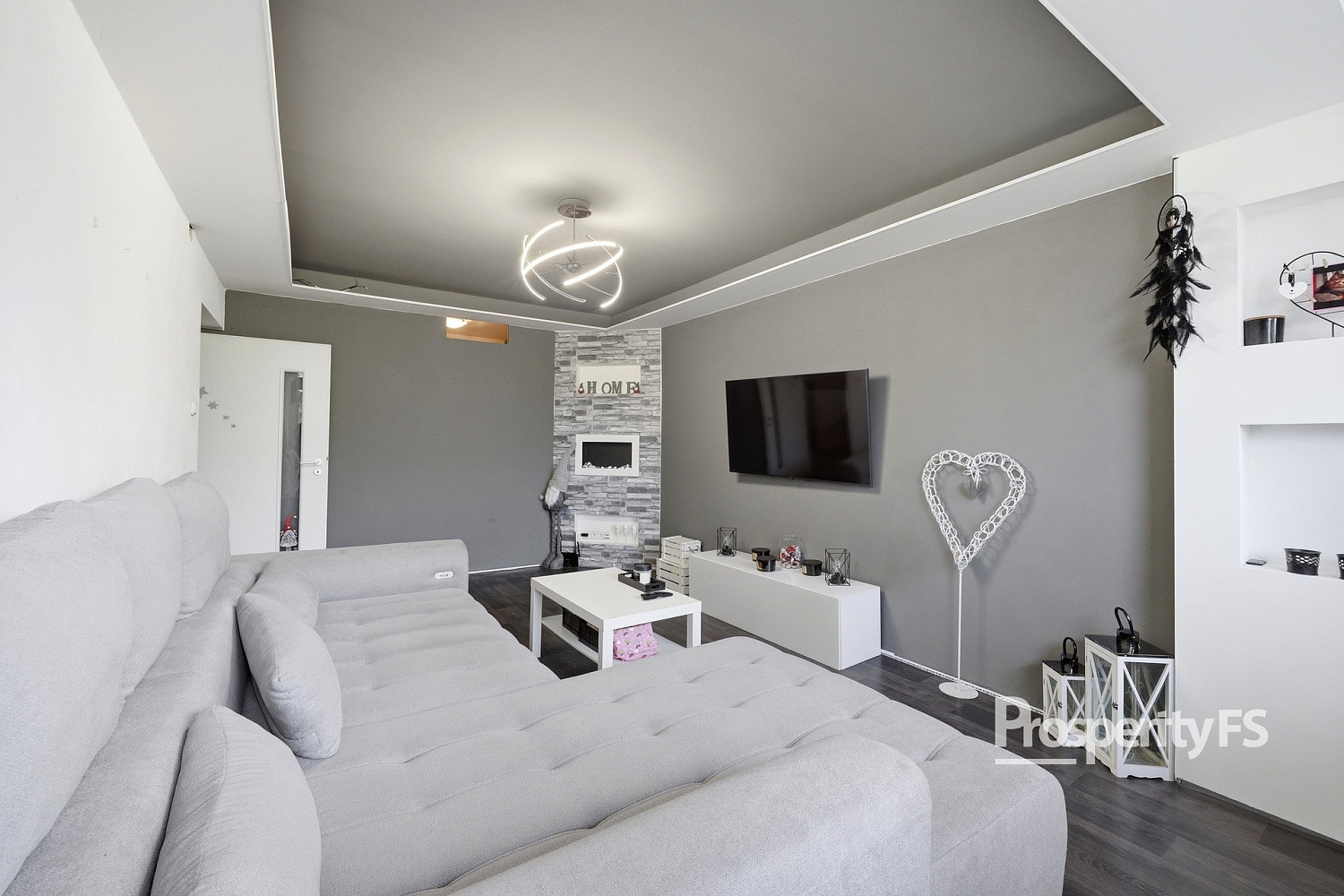 Prodej bytu 2+1 67 m² — photo 2