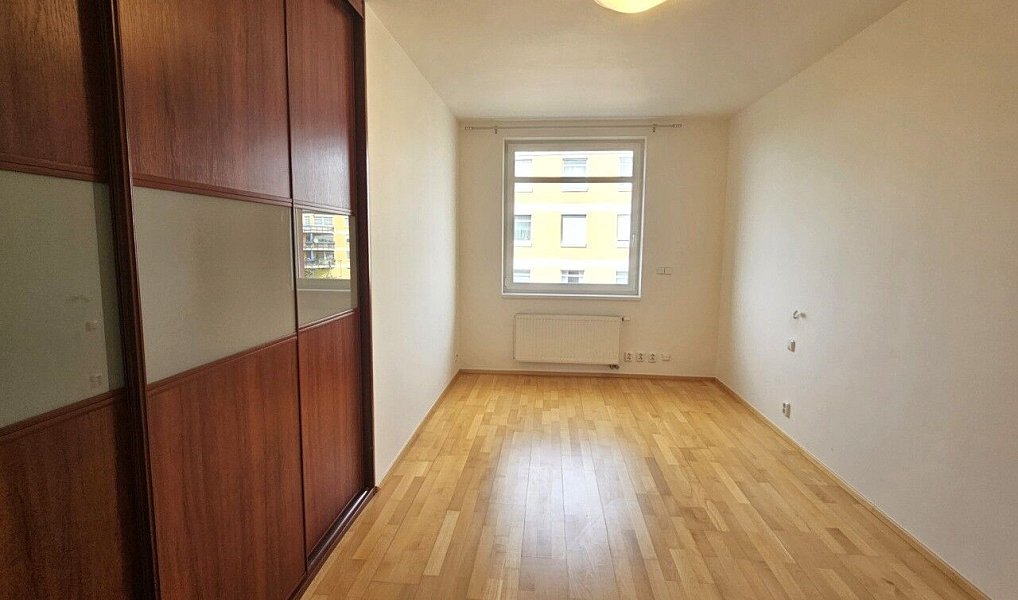 Pronájem bytu 3+kk 120 m², Praha – náhled fotky 12