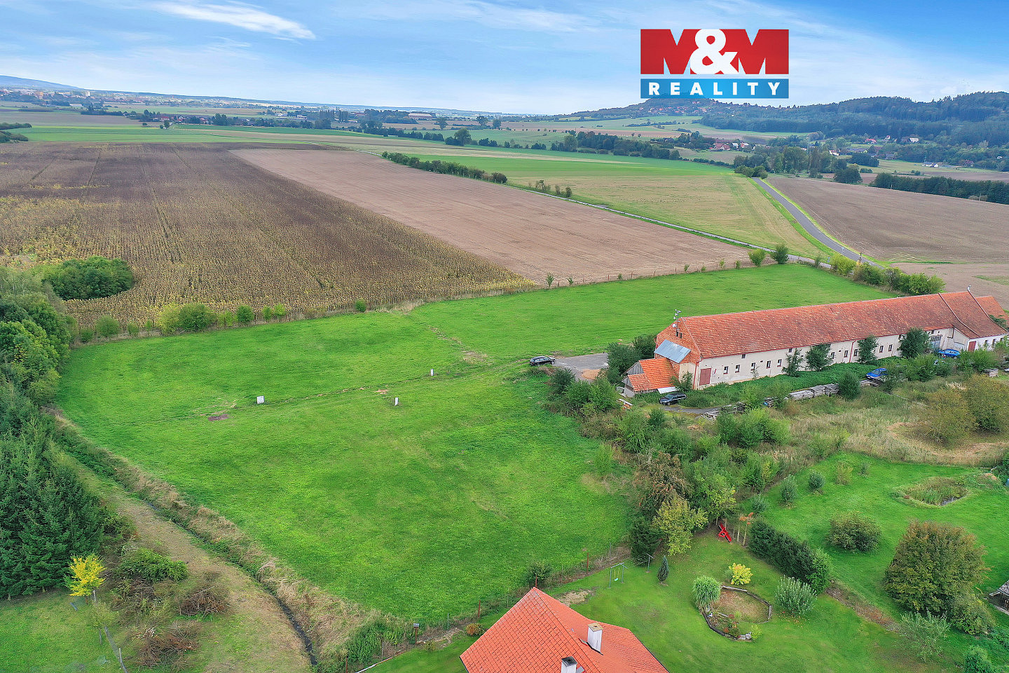 Prodej stavebního pozemku 1 212 m²