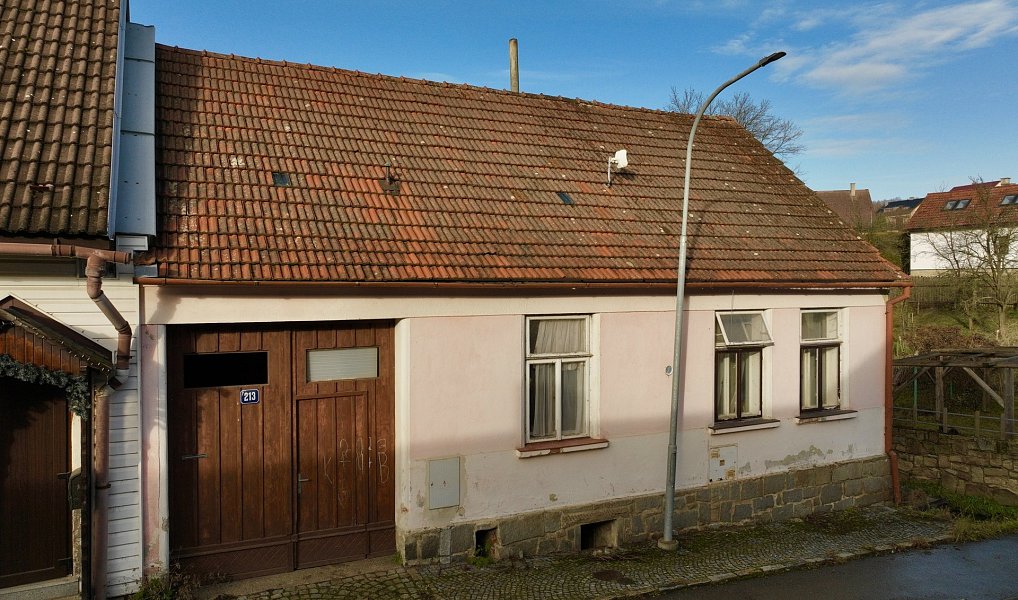 Prodej domu 175 m² s pozemkem 222 m², Mrákotín – náhled fotky 2