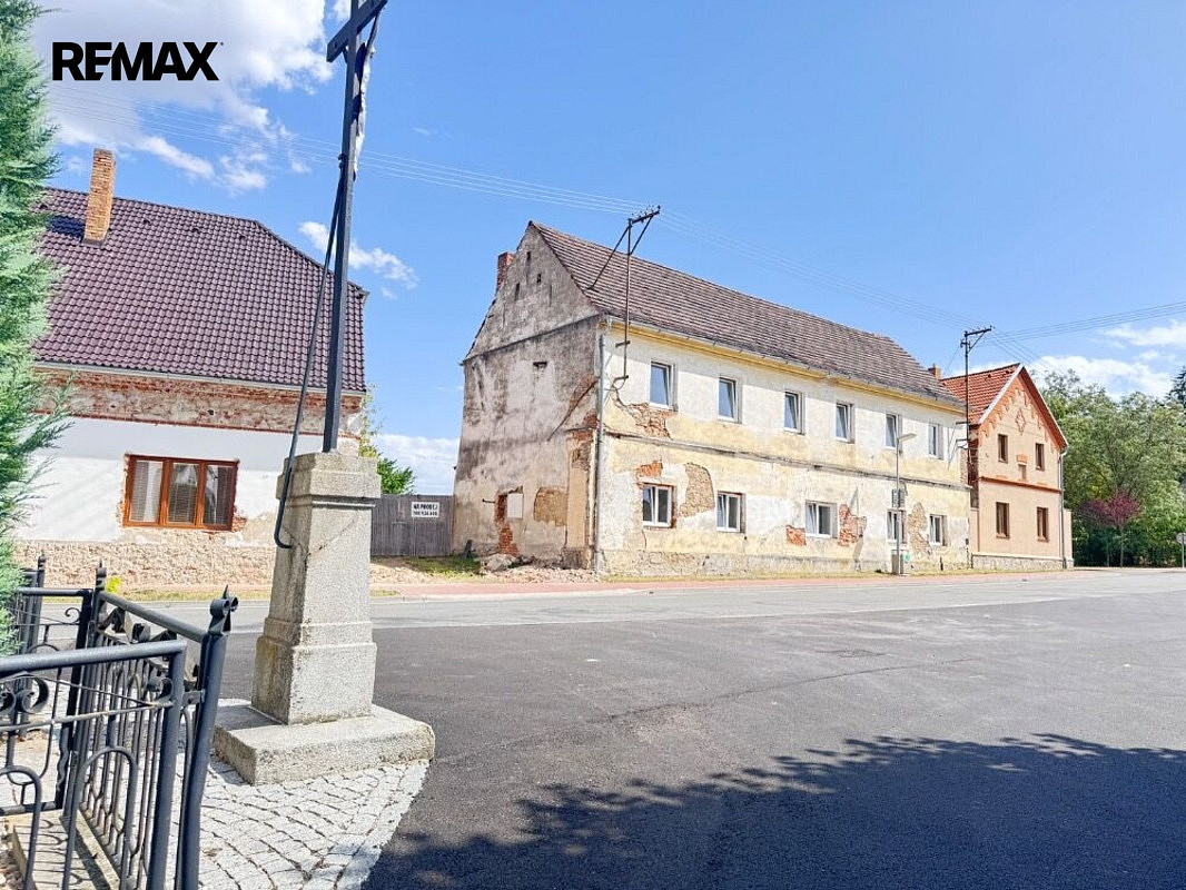 Prodej domu 328 m² s pozemkem 950 m²