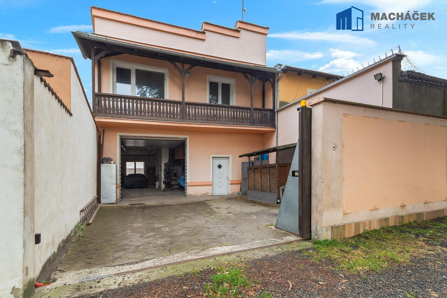 Prodej domu 700 m² s pozemkem 421 m², Duchcov