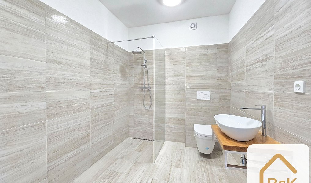 Prodej ubytovacího objektu 1 880 m², Zlatá Olešnice – náhled fotky 6