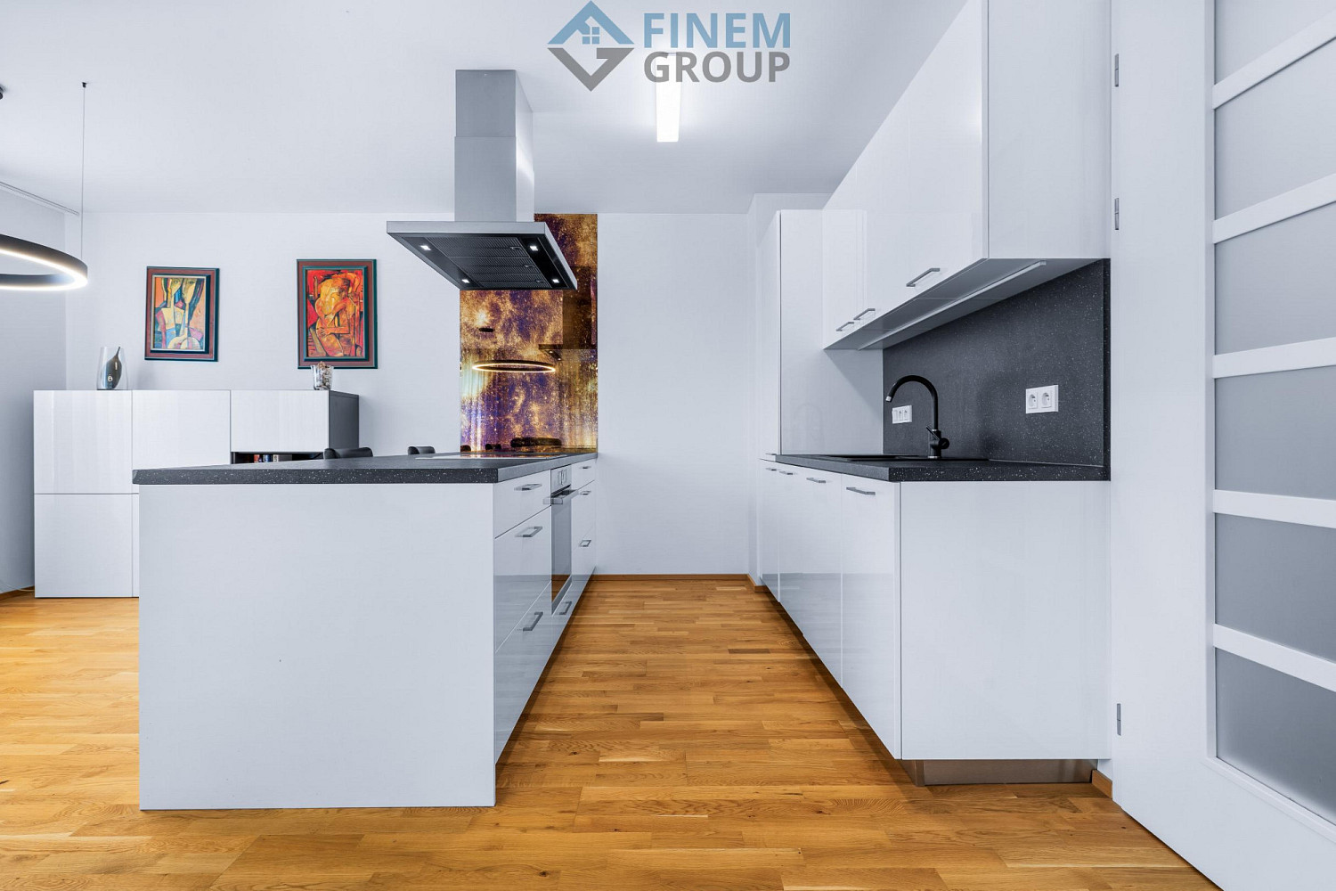 Pronájem bytu 3+kk 80 m² – fotografie 3