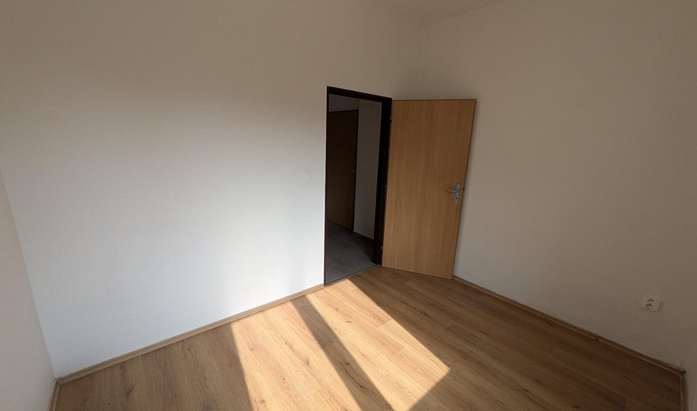 Pronájem bytu 2+kk 36 m², Duchcov – náhled fotky 4