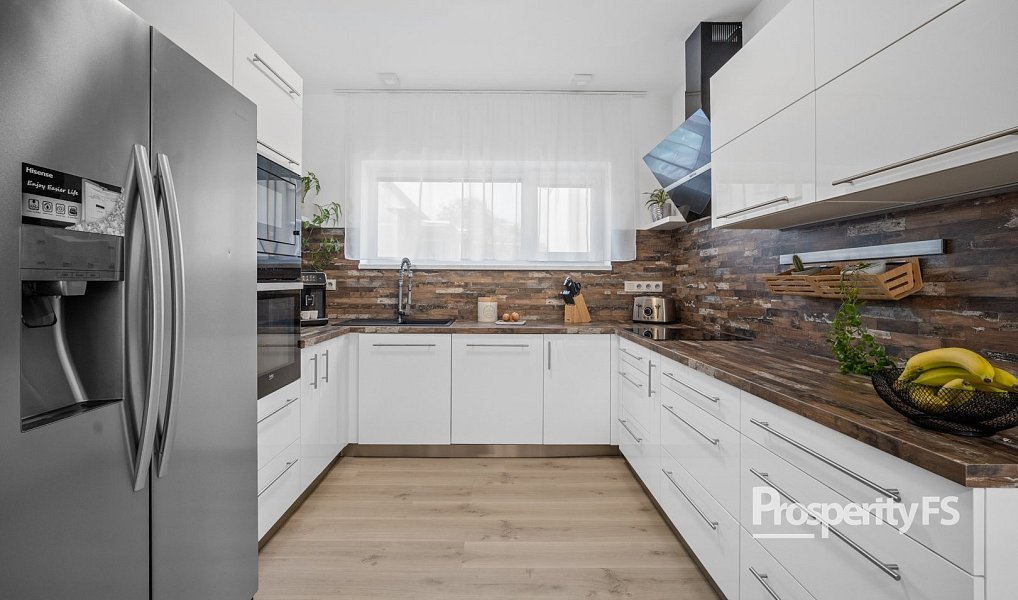 Prodej domu 176 m² s pozemkem 647 m², Knínice – náhled fotky 20