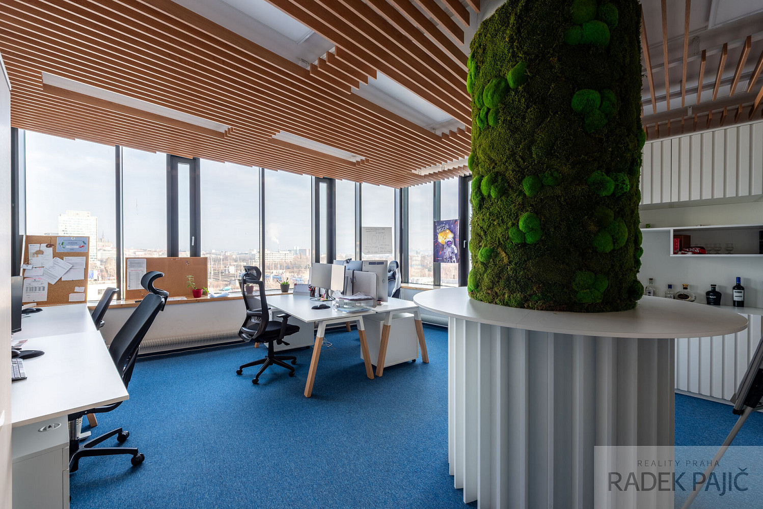 Prodej kanceláře 320 m² – fotografie 2
