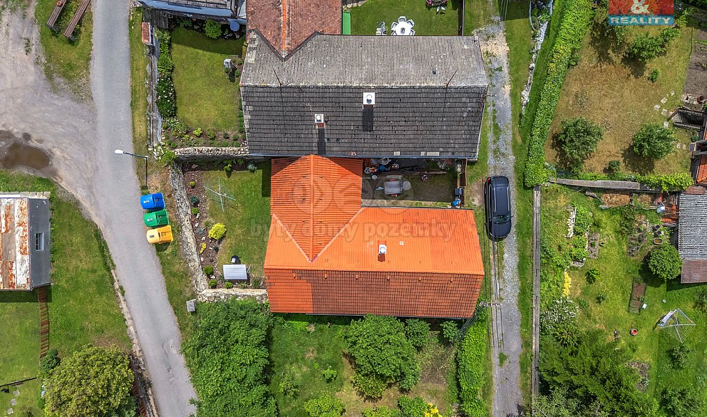 Prodej domu 186 m² s pozemkem 186 m², Hroubovice – náhled fotky 2