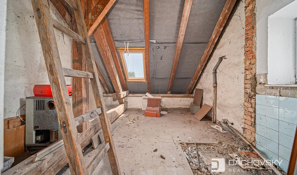 Prodej domu 170 m² s pozemkem 1 397 m², Pardubice – náhled fotky 31