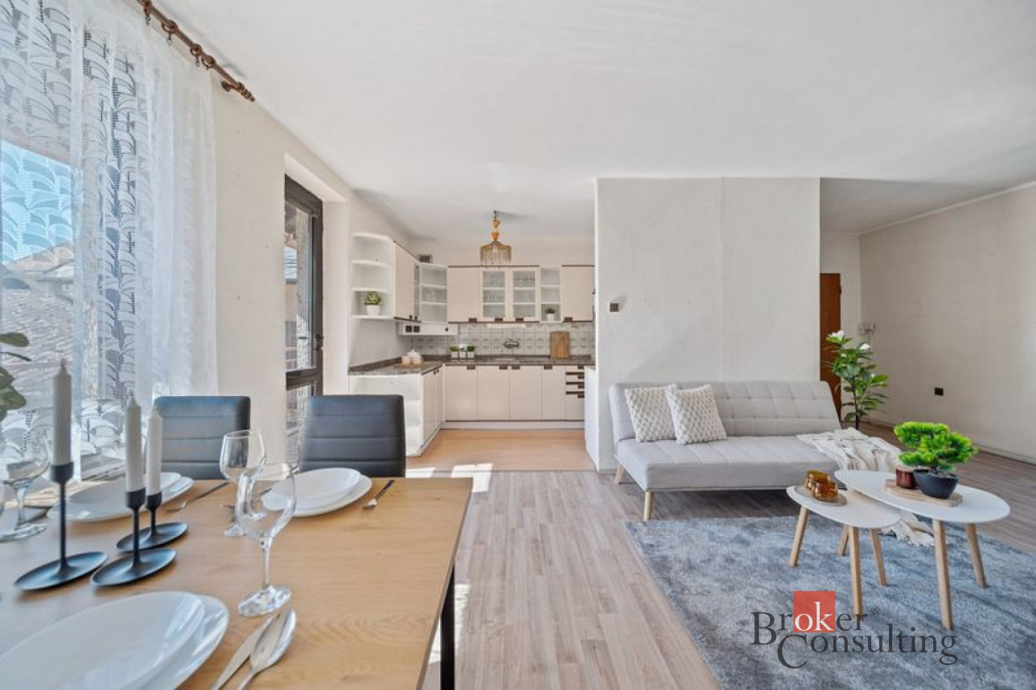 Prodej domu 200 m² s pozemkem 300 m² — photo 3