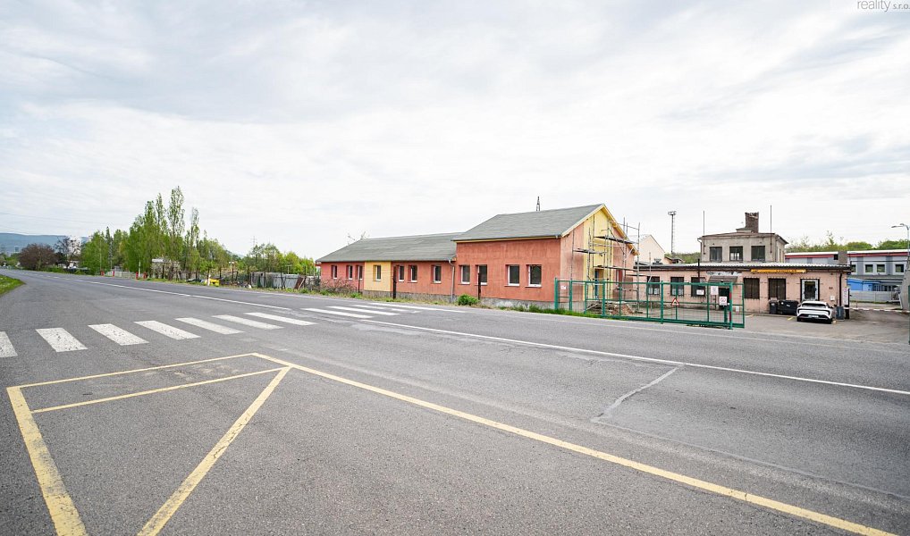 Prodej skladovacích prostor 1 652 m², Horní Jiřetín – náhled fotky 32