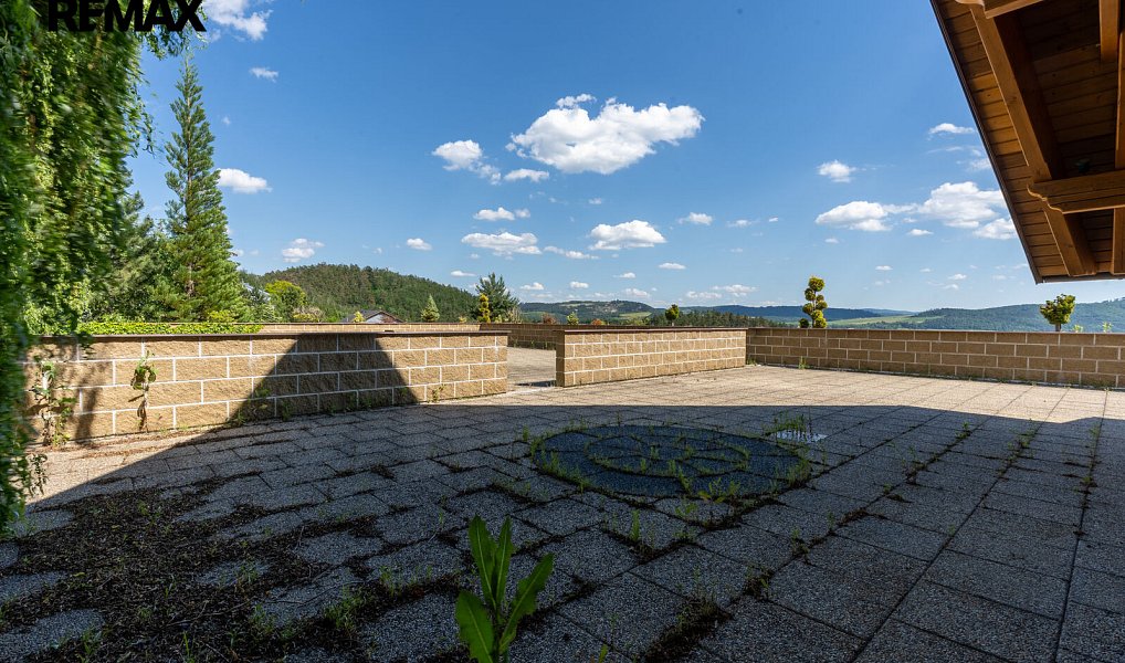 Prodej domu 708 m² s pozemkem 1 910 m², Králův Dvůr – náhled fotky 18