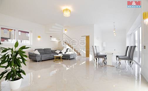 Prodej domu 234 m² s pozemkem 902 m², Nad Rybníkem, Kralupy nad Vltavou - Zeměchy, okres Mělník