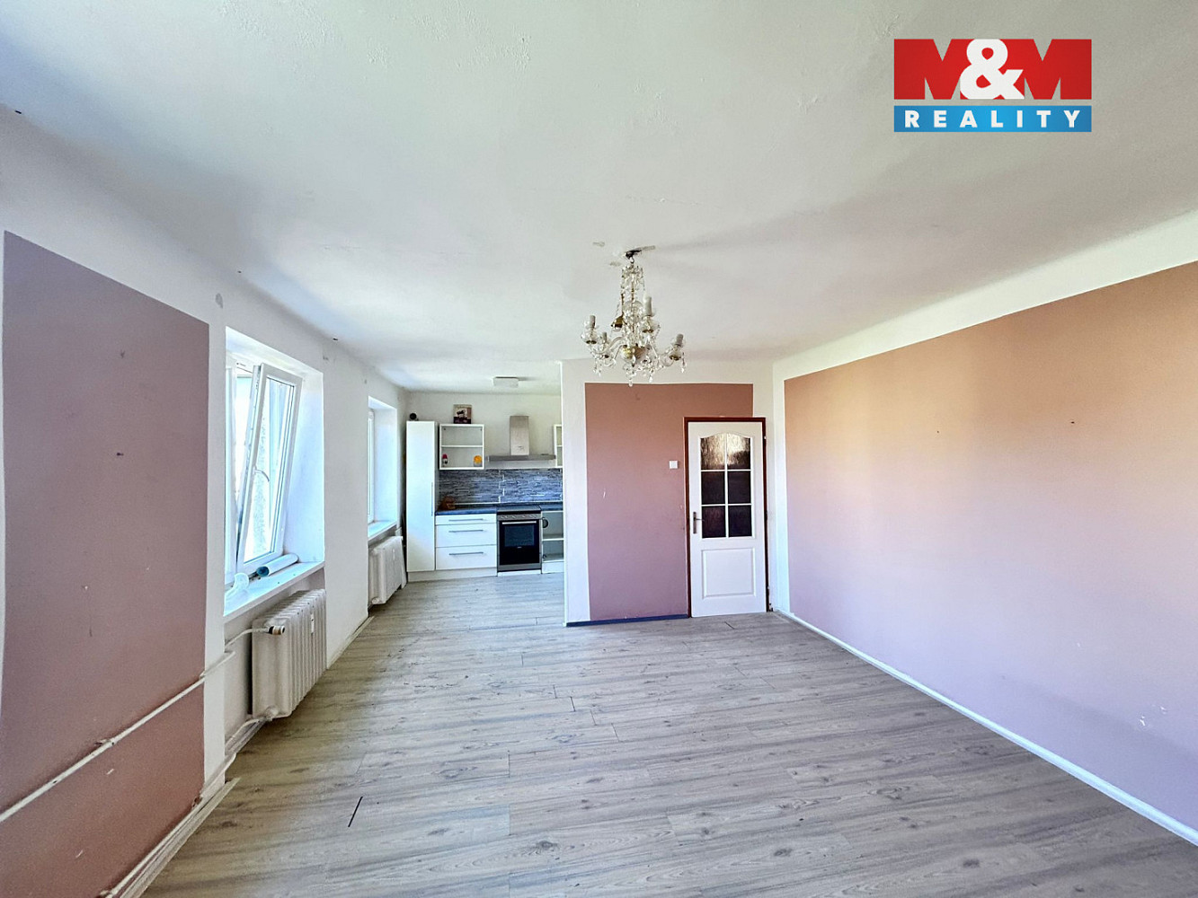 Pronájem bytu 2+1 61 m² – pohled 2