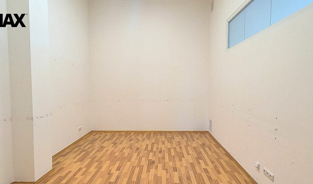 Pronájem kanceláře 19 m², Praha – fotka 1 z 13