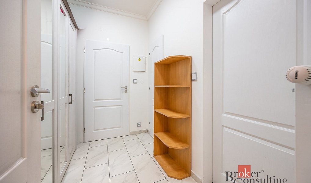 Prodej bytu 1+kk 35 m², Praha – náhled fotky 6