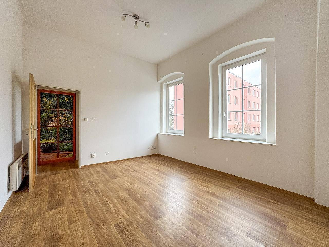Pronájem bytu 1+1 32 m² — photo 3