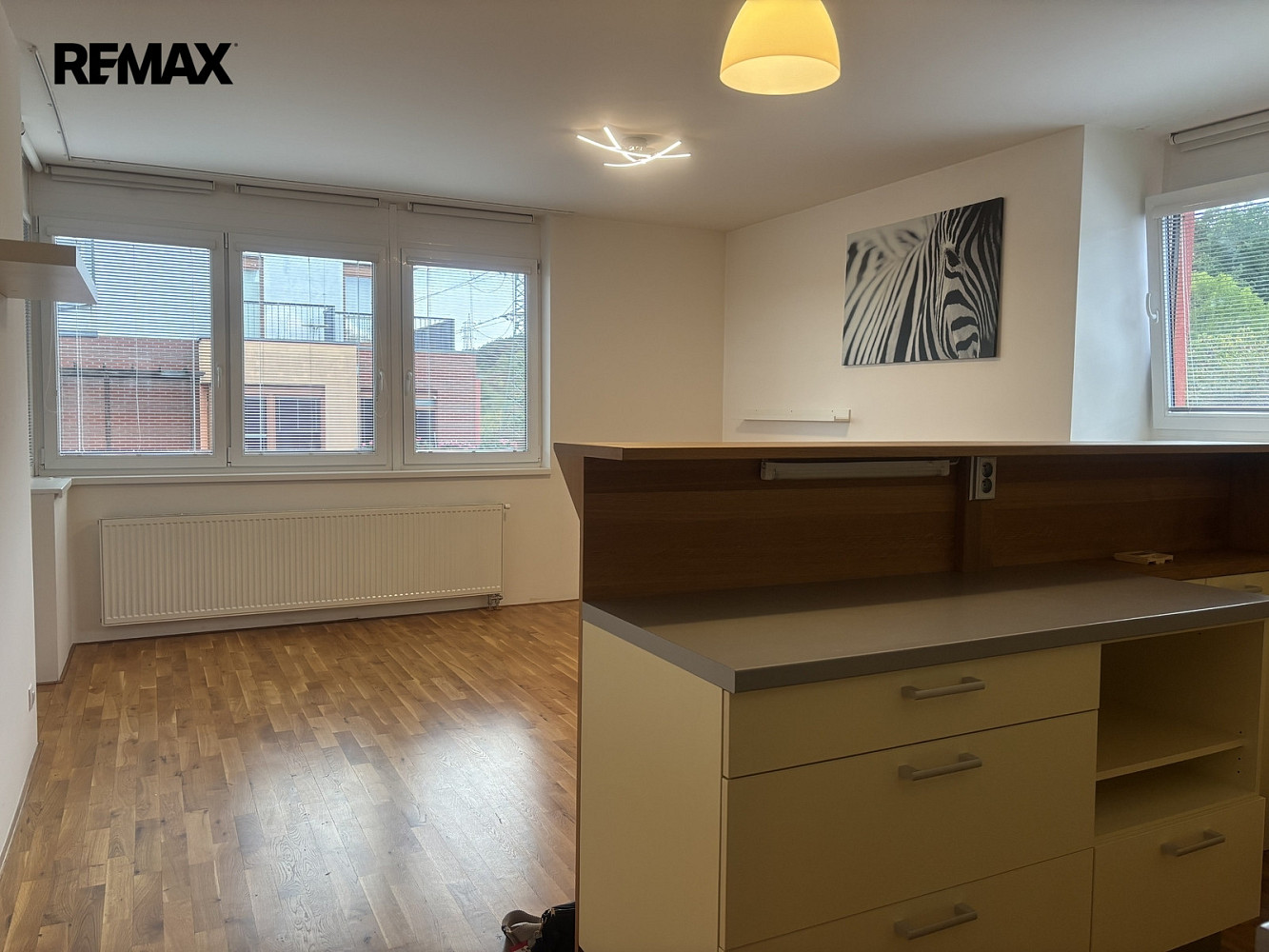 Pronájem bytu 2+kk 57 m² — photo 2