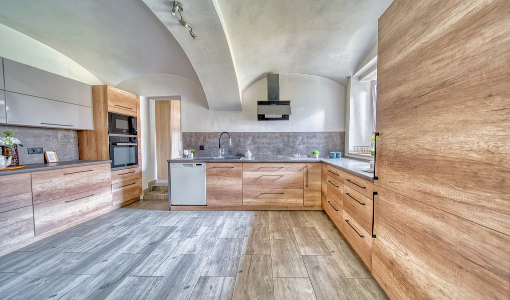 Prodej domu 220 m² s pozemkem 602 m², Jaroměř – náhled fotky 3