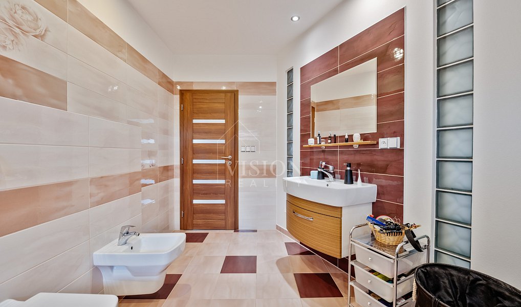Prodej domu 152 m² s pozemkem 758 m², Klatovy – náhled fotky 15