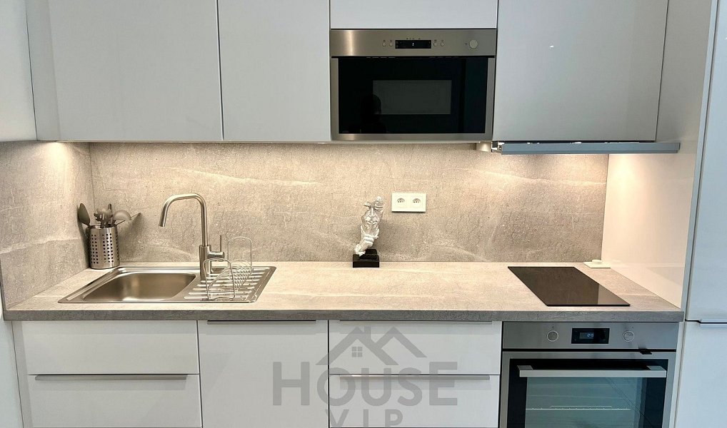 Prodej bytu 1+kk 45 m², Praha – náhled fotky 2