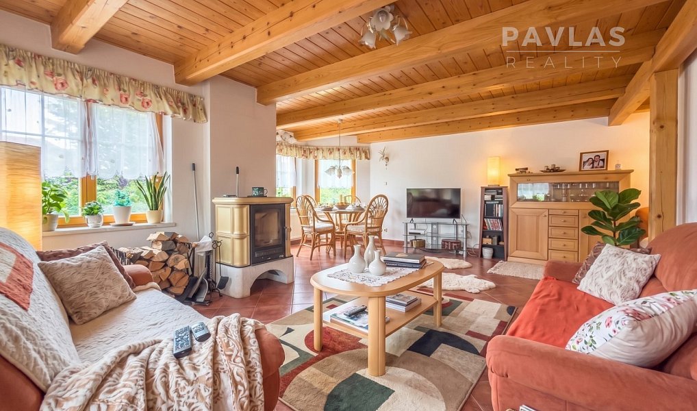 Prodej domu 240 m² s pozemkem 573 m², Černovice – náhled fotky 3