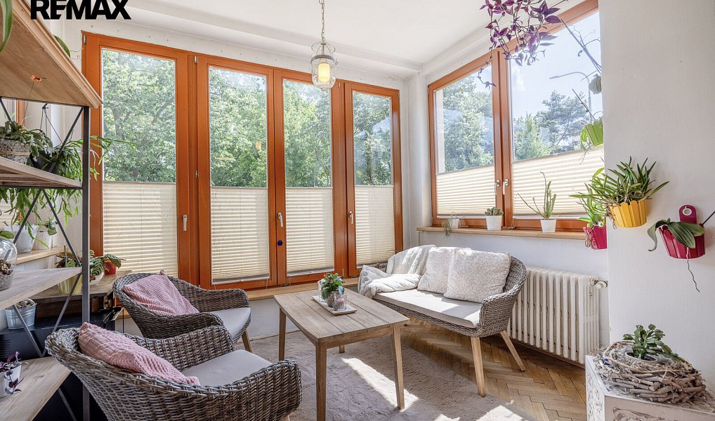 Prodej domu 400 m² s pozemkem 1 009 m², Praha – náhled fotky 11