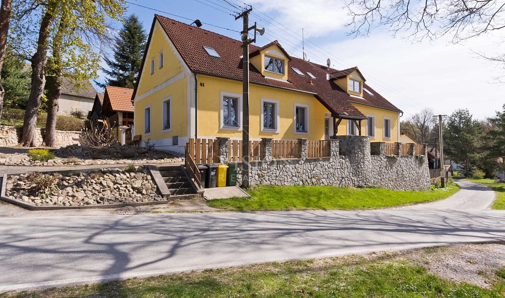Prodej domu 509 m² s pozemkem 749 m², Kamenný Malíkov – fotka 1 z 26