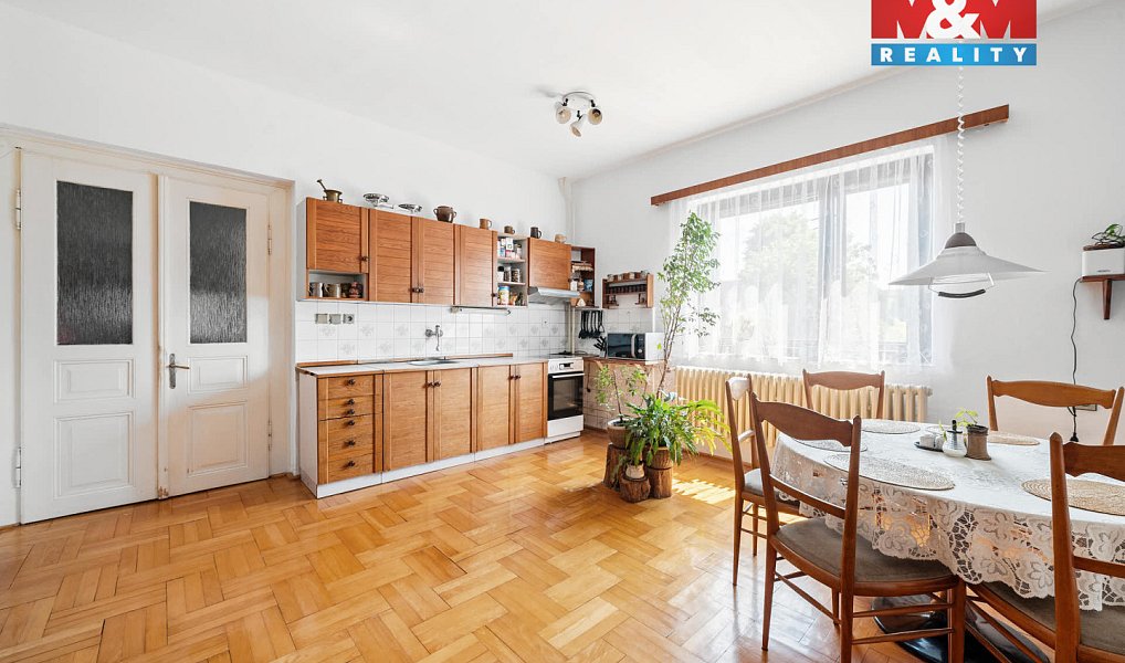 Prodej domu 200 m² s pozemkem 1 149 m², Velká Jesenice – náhled fotky 14