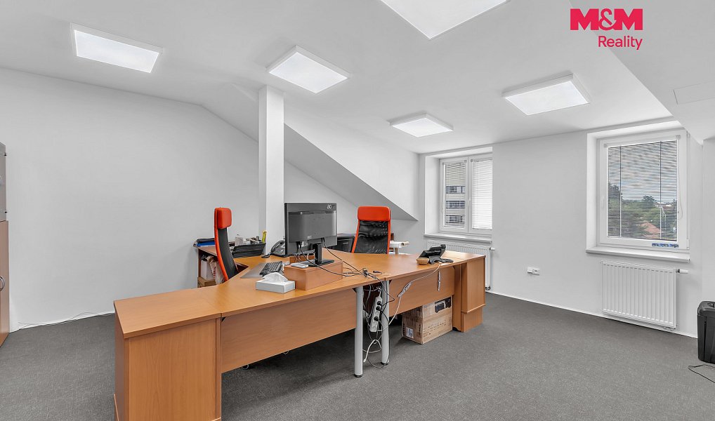Pronájem kanceláře 174 m², Jičín – náhled fotky 3