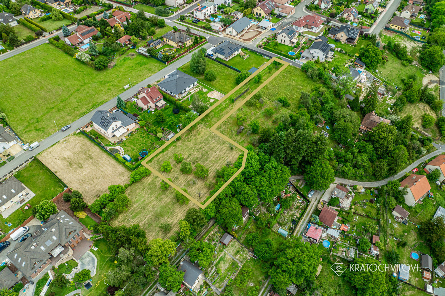 Prodej stavebního pozemku 1 055 m², Nové Strašecí
