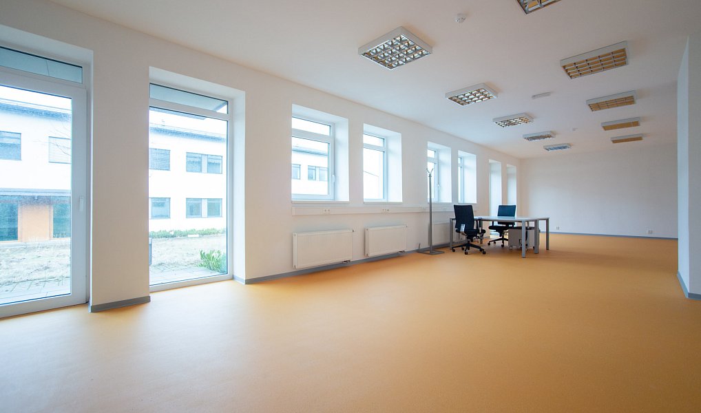 Prodej skladovacích prostor 6 236 m², Dobříš – náhled fotky 9