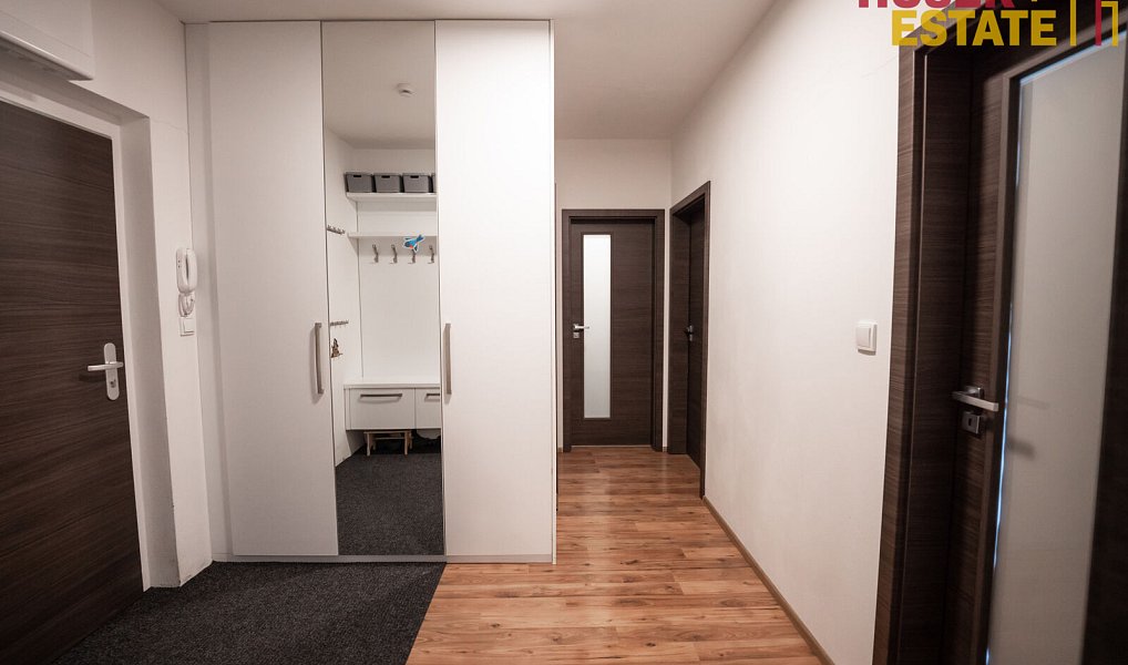 Prodej bytu 3+kk 89 m², Holubice – náhled fotky 16