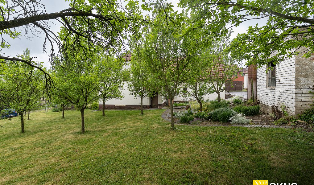 Prodej domu 197 m² s pozemkem 1 265 m², Strání – náhled fotky 24