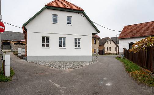 Prodej domu 200 m² s pozemkem 151 m², Čelakovské-Rajské, Rožmitál pod Třemšínem, okres Příbram