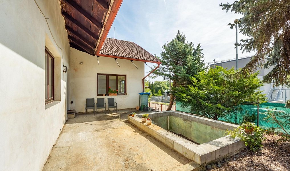 Prodej domu 340 m² s pozemkem 681 m², Plzeň – náhled fotky 3