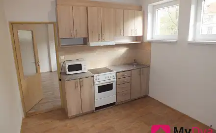 Pronájem bytu 1+1 38 m²